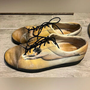 Vintage Icon Oxford wearable art shoes size 7 1/2